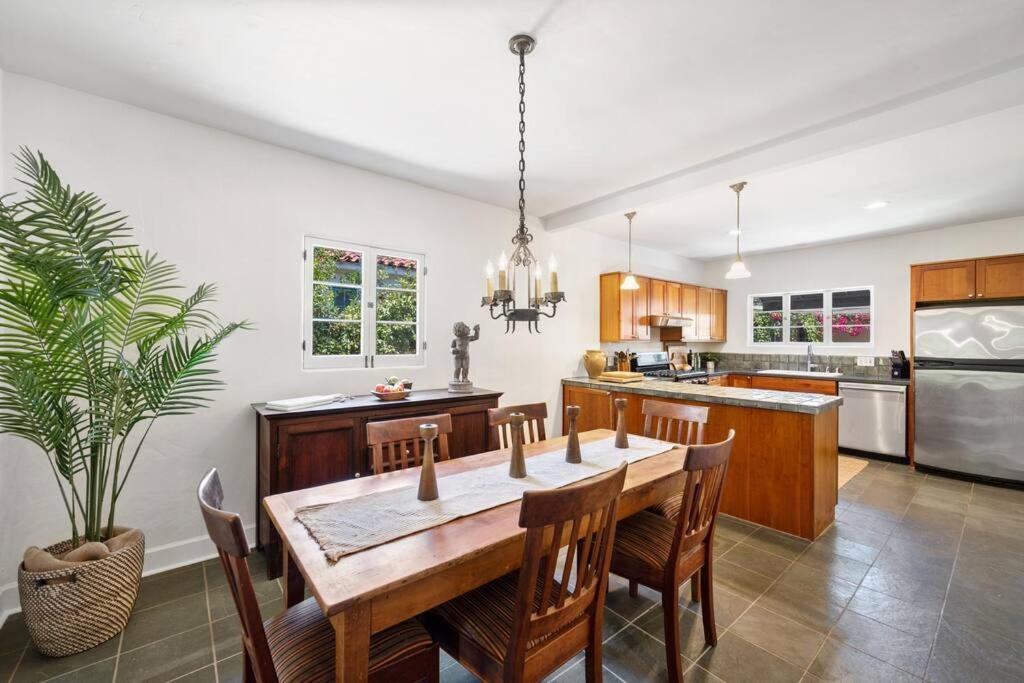 Secluded 4br Spanish Oasis In The Heart Of La Сasa de vacaciones
